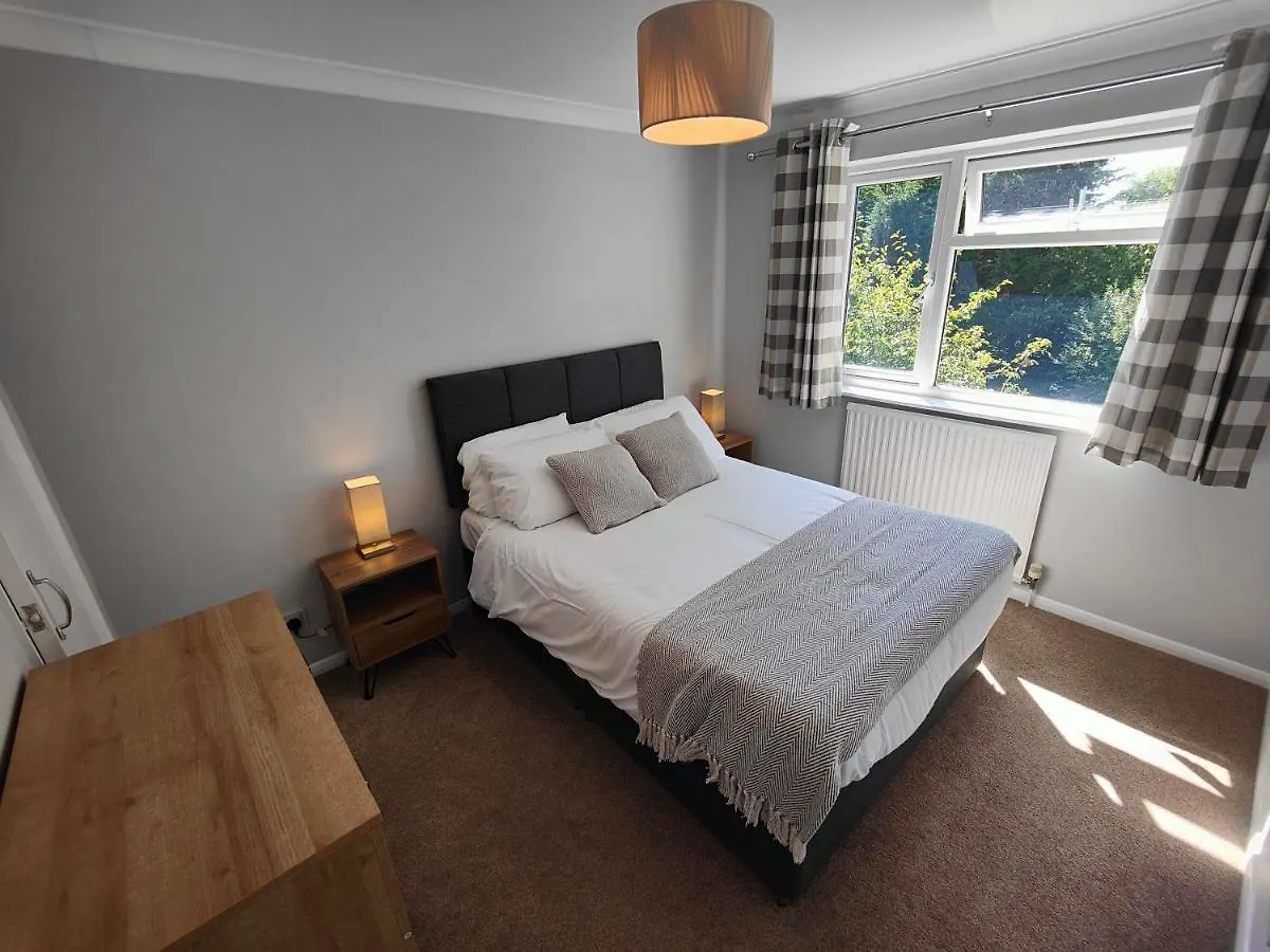Piping Green 5 Bedroom House Winchester Holiday home