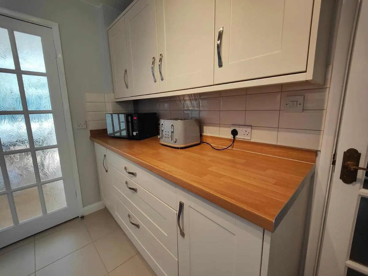 Piping Green 5 Bedroom House Winchester Holiday home